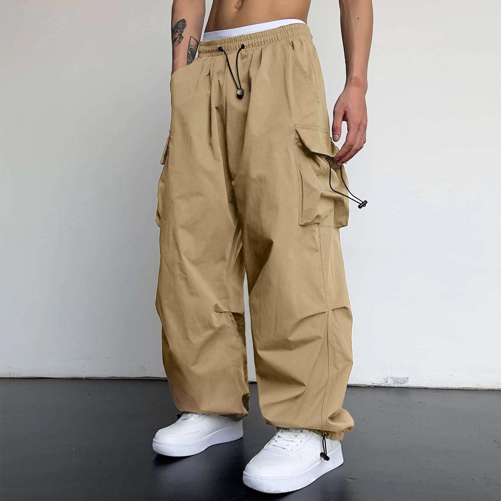 thumbnail image 4 of Pantalones cargo informales para hombre: color liso, cuatro bolsillos, cintura ajustable, material de imitación de sarga, ropa urbana para todas las estaciones, tallas US/UK/EU S-XXXL., 4 of 8